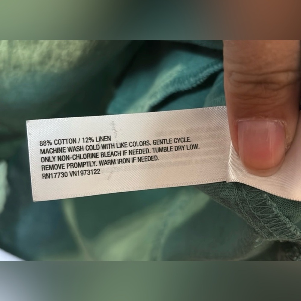 Universal Thread Women's Green Button Down Shirtd… - image 10